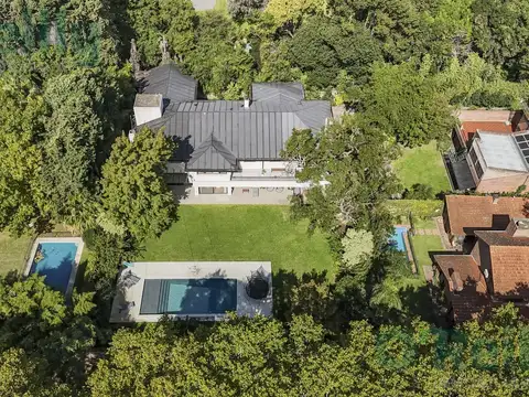Casa en venta sobre Av Libertador  al 17000 - Béccar