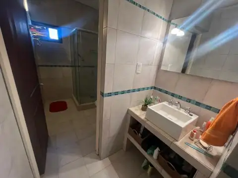 Casa 2 ambientes con 2 baños