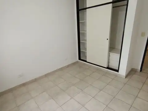 Departamento en Alquiler en Villa Bosch, $ 900.000