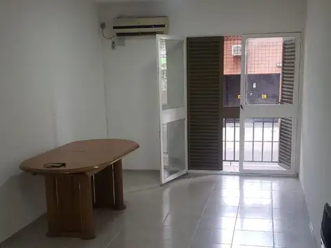 Dorrego 1400, Piso 1