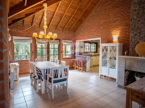 Casa en Alquiler de 3 dormitorios