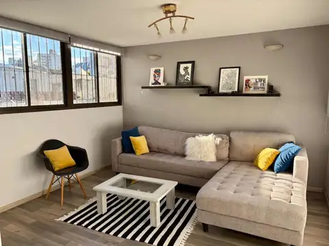 Depto Tipo Casa en Alquiler de 5 ambientes