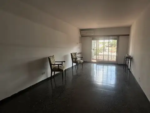 Avenida Vélez Sarsfield 100, Piso 3