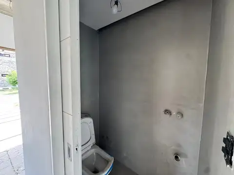 Casa 3 ambientes con 2 baños
