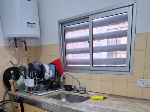 General Simón Bolívar 100