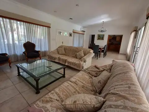 Casa en Venta de 4 dormitorios