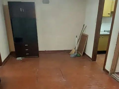 De Marchi 2900, Piso 00