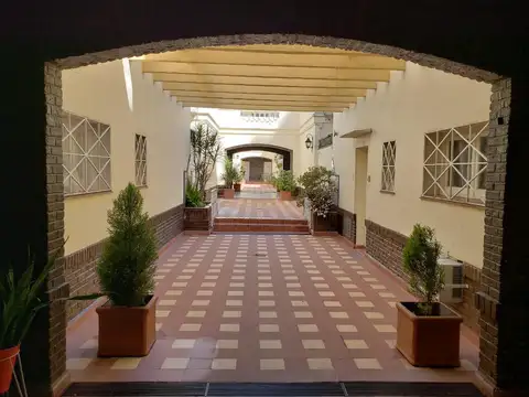 Depto Tipo Casa 5 ambientes con 1 baño