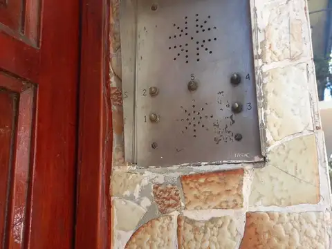 Depto Tipo Casa en Alquiler 45 años