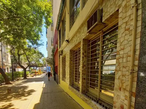 Ph de 5 ambientes, 2 baños, 1 patio y 1 terraza- San Telmo