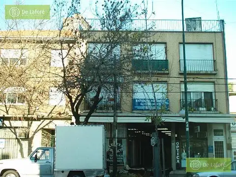 Venta - Departamento 1 ambiente en Beccar al frente,  divisible