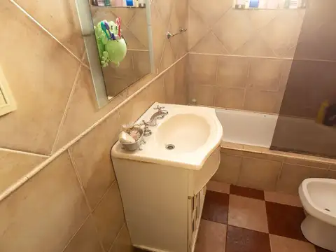 Depto Tipo Casa en Venta 25 años