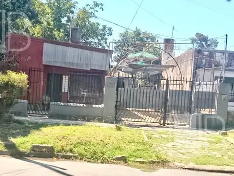 Casa 3 ambientes - B.Corimayo, Burzaco -