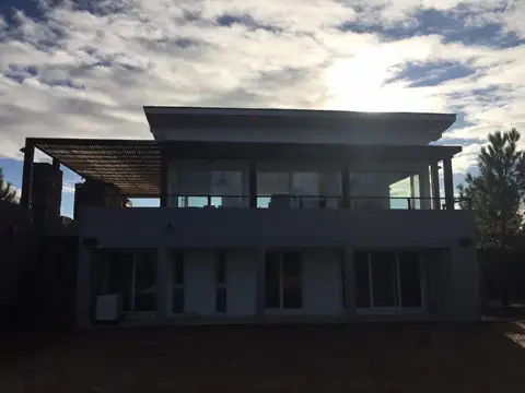 Alquiler Temporal Casa c/Piscina en Punta Medanos Costa Esmeralda