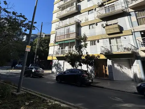 SEMIPISO EN ALQUILER   EN  VILLA LURO