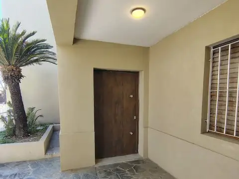 Casa en Venta en Flores, USD 255.000