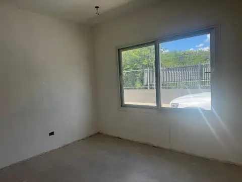Casa en venta de 4 ambientes en Saraví Village Pilar
