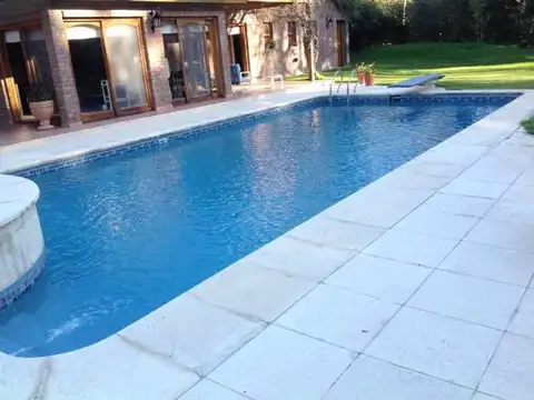 Casa Quinta  en Alq. Temporario ubicado en Highland Park CC, Pilar, G.B.A. Zona Norte