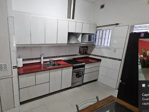 CASA EN VENTA AVELLANEDA 6 AMBIENTES