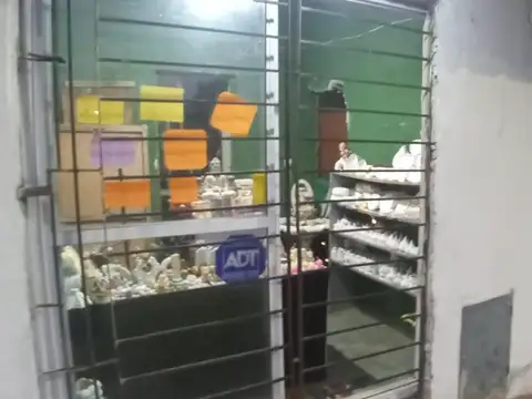 APTA CREDITO EN PABLO NOGUES CON LOCALES