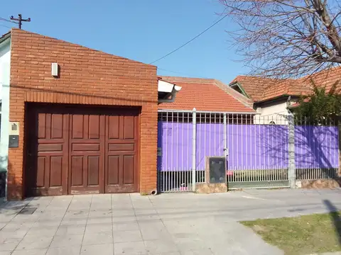 CASA A 50 MTS DE AV MITRE