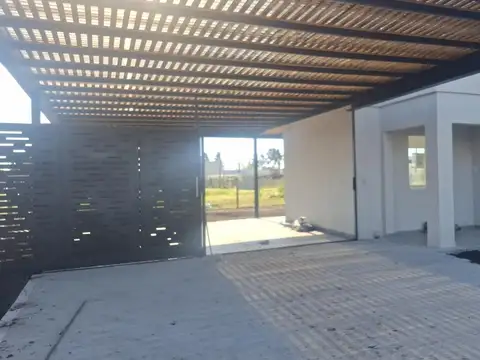 Casas de Santa Ana, Italia 6500, Benavidez,