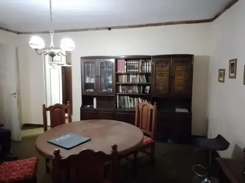 Depto Tipo Casa 3 ambientes con 2 baños