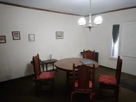 Depto Tipo Casa en Venta 40 años