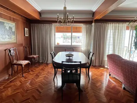 Departamento en Venta de 5 dormitorios