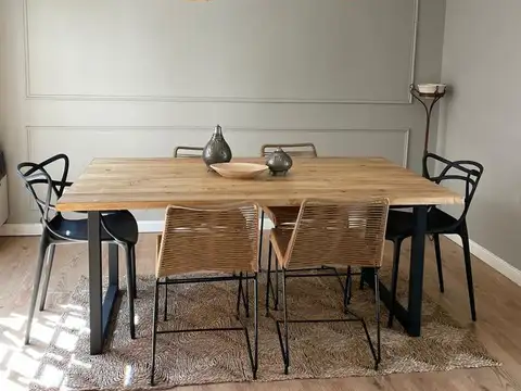 CASA CENTRICA 3 DORM. 2 BAÑOS - PILETA - EXCELENTE UBICACION - LOBOS