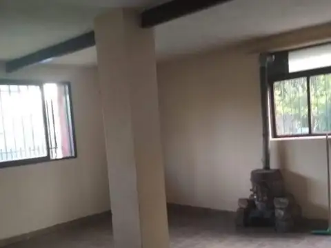 Dos casas en el mismo lote en Mariano Acosta, Merlo