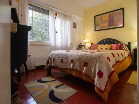 Depto Tipo Casa en Venta con 1 cocheras