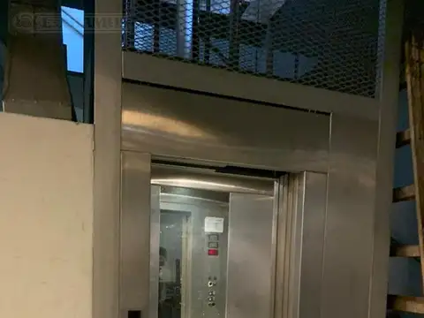 Edificio Comercial en  Saavedra