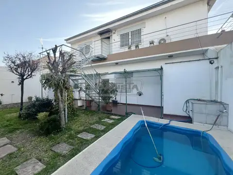 Local en Venta en Villa Luzuriaga, USD 250.000