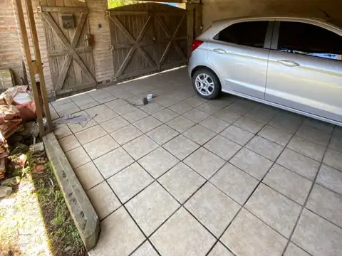 Casa 4 ambientes con 3 baños