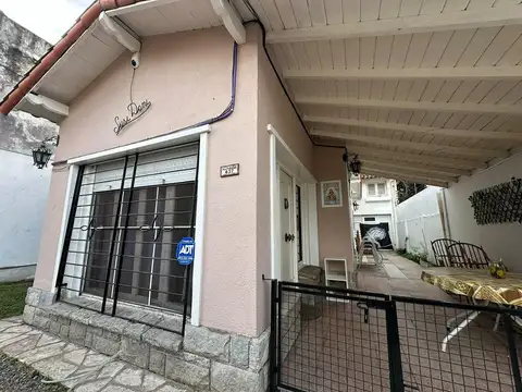 En Venta Casa 4 Ambientes Con Patio Excelente Ubicacion