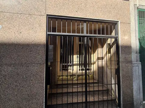 Agüero 700, Piso 4