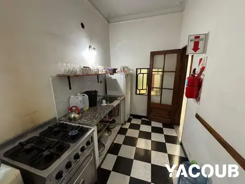 Edificio Comercial en venta - 4 Ambientes 3 Baños - La Plata