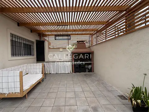 Depto Tipo Casa en Venta 5 años