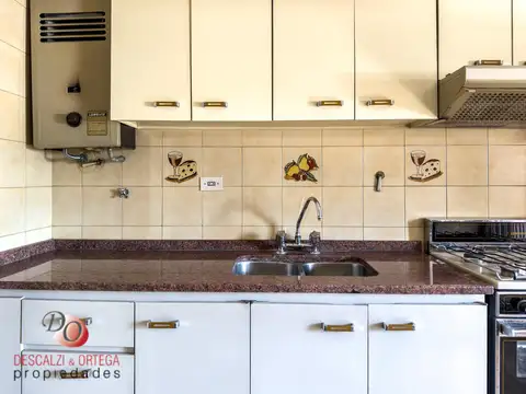 Departamento 5 ambientes con 2 baños