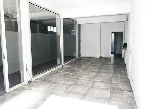 VENTA Local con Oficinas