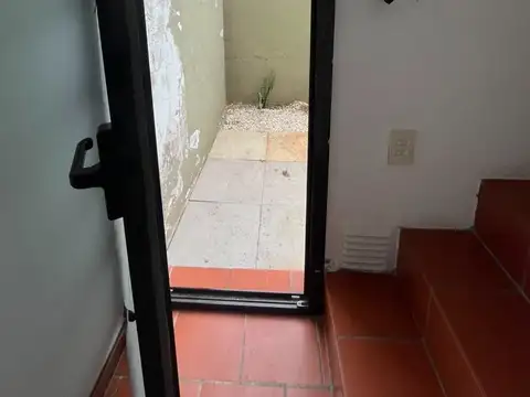 Casa en Alquiler con 1 cochera