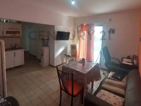Salta 1000, Piso 0
