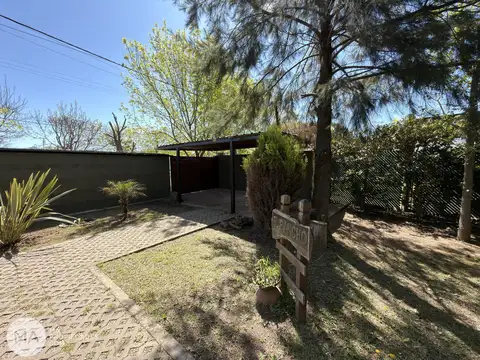 Casa en Venta con 4 cocheras