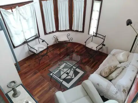 Casa 6 ambientes con 3 baños
