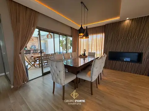 CASA EN VENTA EN SIETE SOLES - PARTERRES CON PILETA