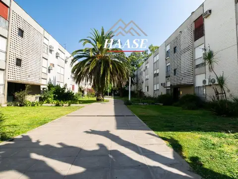 Fondo De La Legua 2400, Piso 1