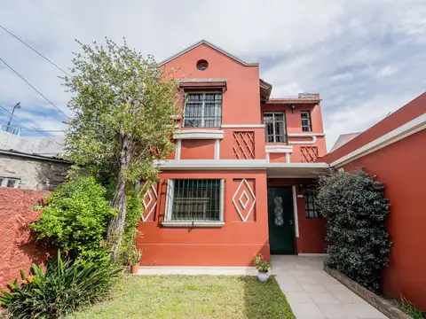 Casa lote propio, 5 amb, jardín, terraza, cochera