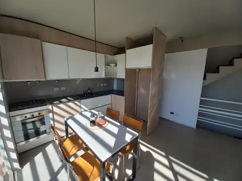 Venta PH  2 ambientes con cochera en Olivos