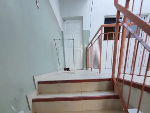 Departamento en Alquiler en Villa Raffo, $ 300.000